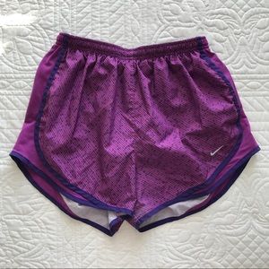 Nike women’s tempo running shorts